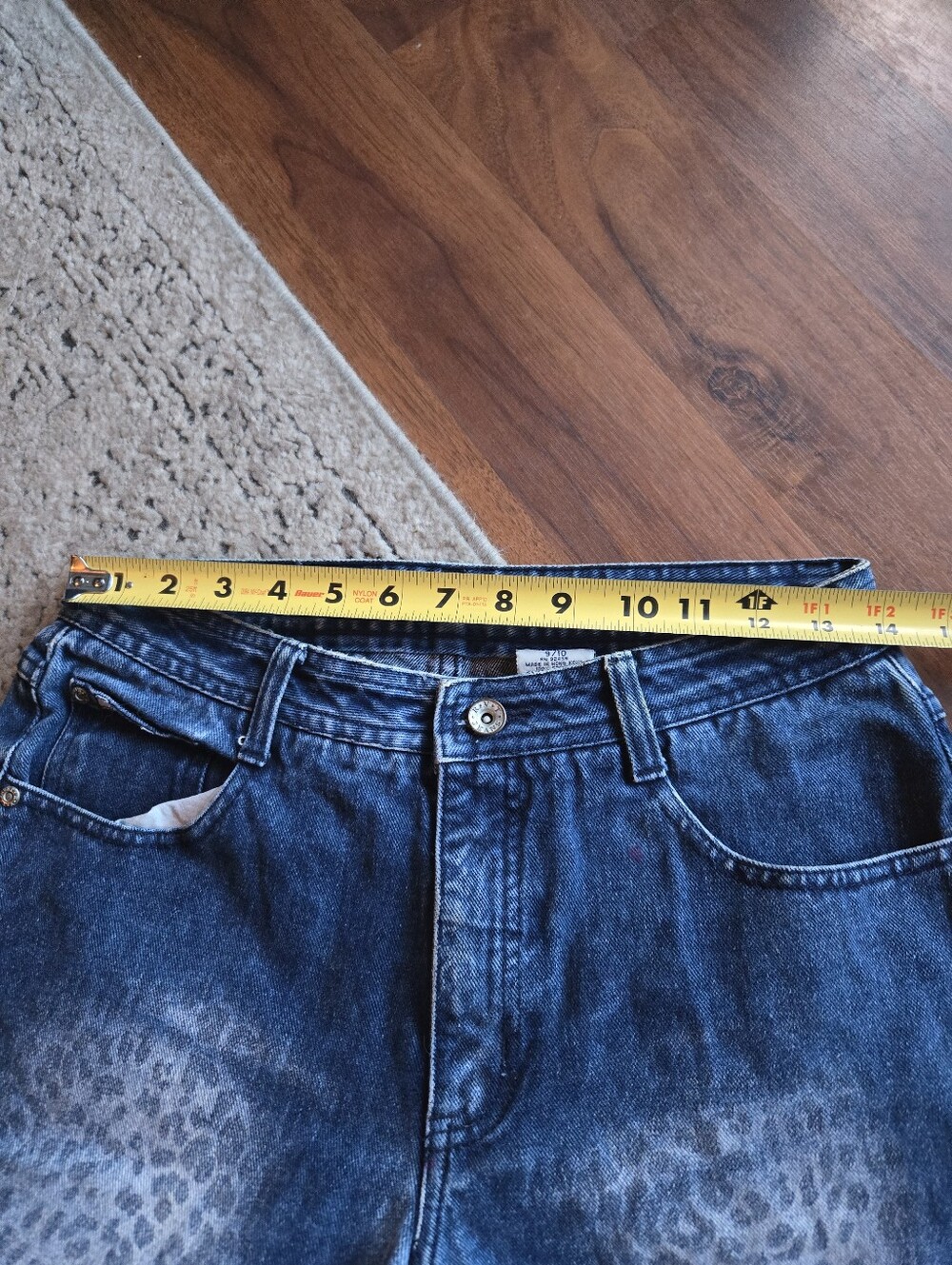 Vintage R.V.T. Leopard Jeans - Picture 9 of 9